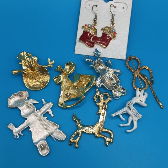 Vintage LOT: JEWELRY Snowman Bell Reindeer Brooches Earrings XMAS is Coming! - Picture 9 of 9